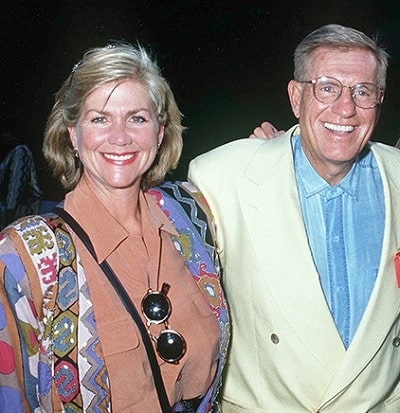 A picture of Late Jerry Van Dyke with his wife, Shirley Ann Jones.